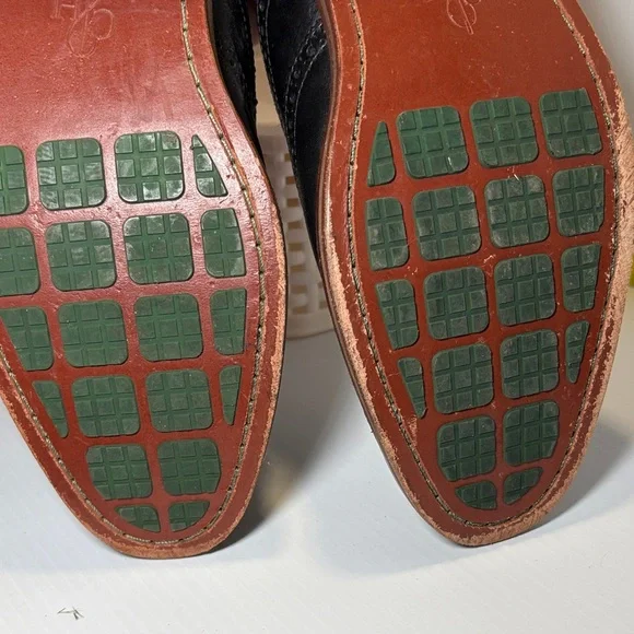 Cole Haan size 10 Black Leather Men's Oxfords with Green Laces soles 22